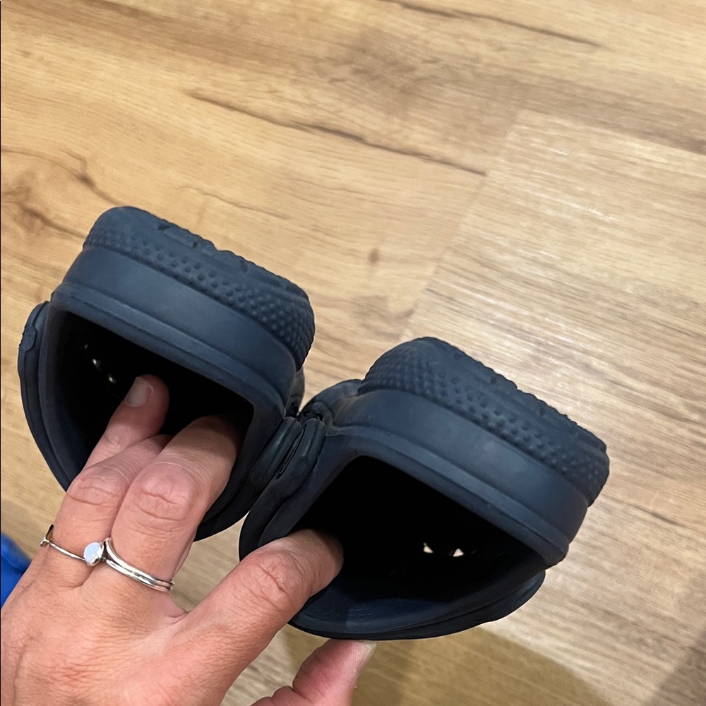 CROCS Kids Clog Duo in Royal Blue and Black - Picture 5 of 6